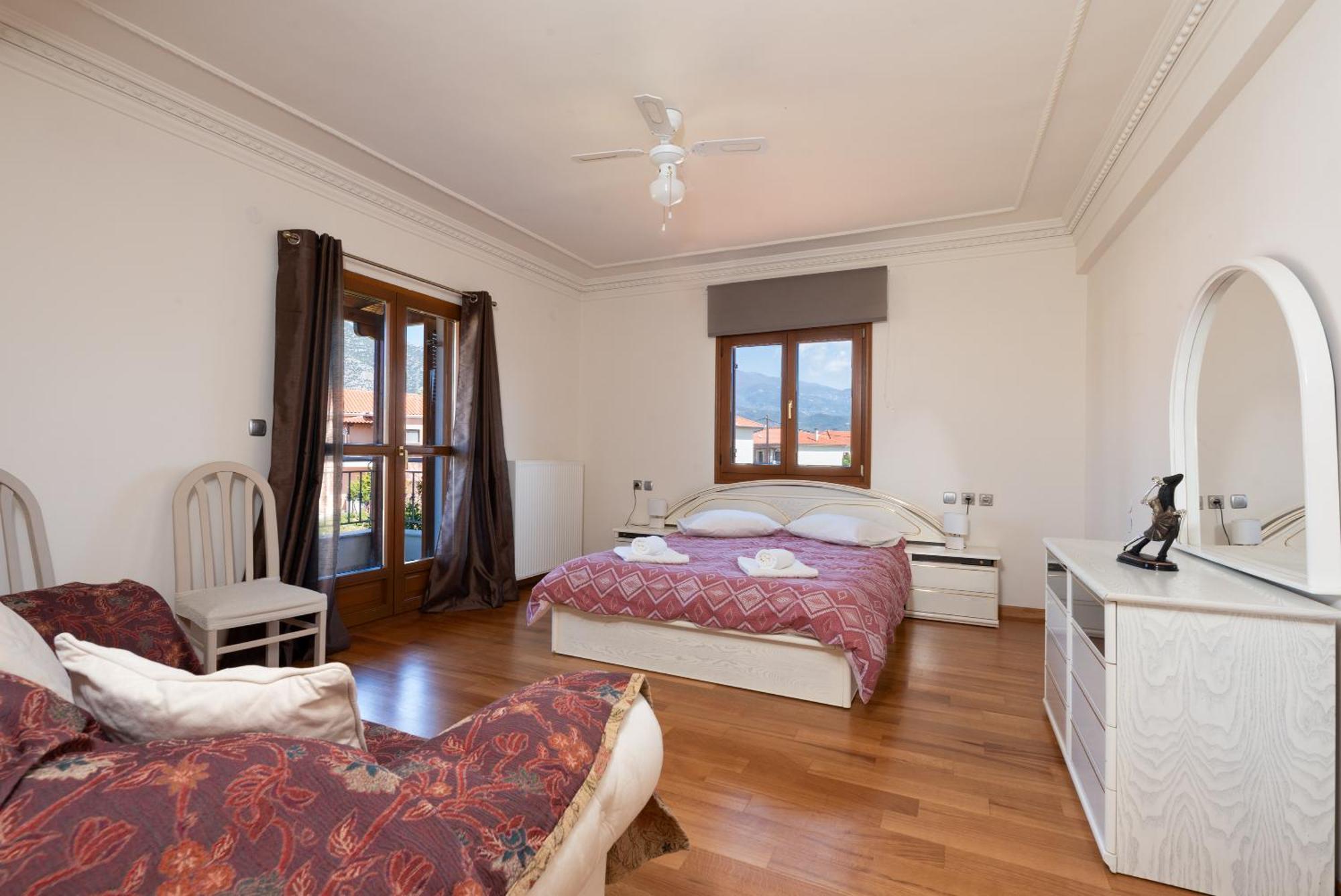 Apartament Christina'S Twin Palm Trees House Agria Zewnętrze zdjęcie